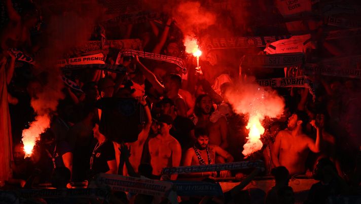 Marsiglia, sassate degli ultras al pullman del Lione: colpito al volto Fabio Grosso - immagine 1