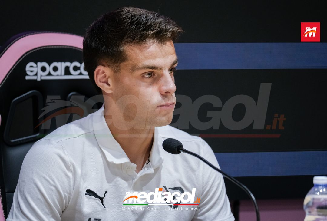 FOTO PALERMO, la presentazione di Niccolò Pierozzi in conferenza (Gallery) - immagine 4