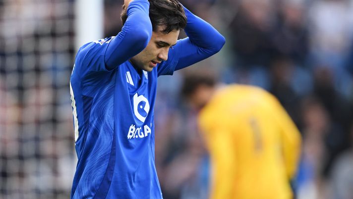 LEICESTER, ENGLAND - APRIL 20: Facundo Buonanotte of Leicester City reacts during the Premier League match between Leicester City FC and Liverpool FC at The King Power Stadium on April 20, 2025 in Leicester, England. (Photo by Michael Regan/Getty Images) Buonanotte Chelsea