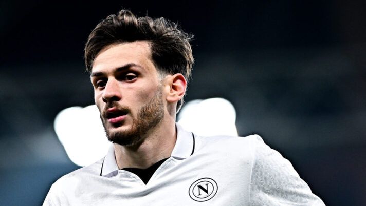 Romano: “La trattativa per Kvara al PSG va avanti: la richiesta del Napoli e l’ingaggio…” - immagine 1