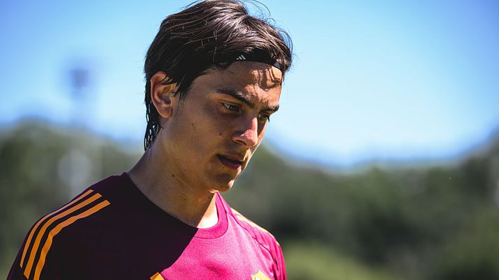 Roma, i tempi di recupero di Dybala dopo la lesione: ha confidato di voler rientrare per… - immagine 1