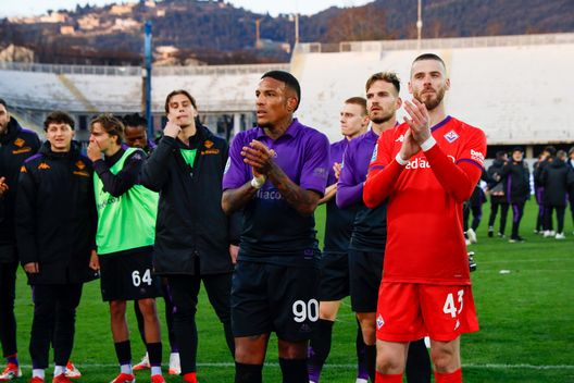 GERMOGLI PH: 2 FEBBRAIO 2025 FIRENZE STADIO ARTEMIO FRANCHI SERIE A FIORENTINA VS GENOA NELLA FOTO ESULTANZA FINE PARTITA Folorusnho De Gea