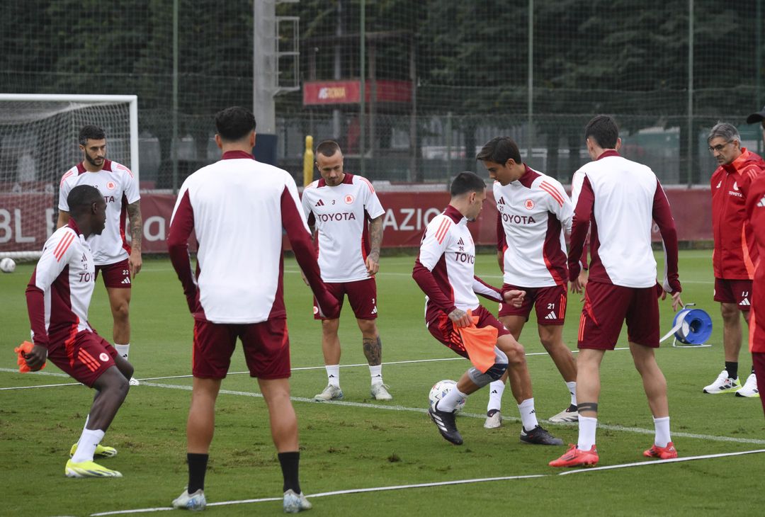 Roma, l’allenamento a Trigoria in vista dell’Inter – FOTO GALLERY - immagine 15