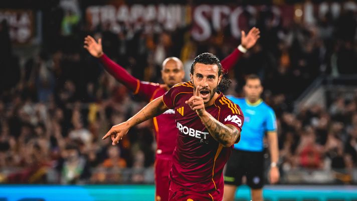 Roma show, poker vista Champions: Fiorentina schiantata 4-0. Gasp a -1 dalla Juventus - immagine 1