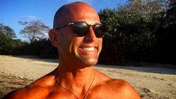 Bettarini: “Non lavoro e mi godo la vita. Via da Milano per le rapine. Guardo partite mute”