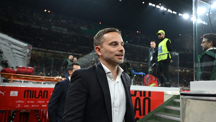 MILAN, ITALY - OCTOBER 22: CEO of AC Milan Giorgio Furlani attends before the Serie A TIM match between AC Milan and Juventus at Stadio Giuseppe Meazza on October 22, 2023 in Milan, Italy. (Photo by Claudio Villa/AC Milan via Getty Images) La visione del CEO - immagine 1