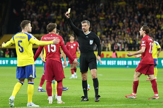 Polonia, la stampa si scaglia contro l’arbitro: “Una vergogna, un circo di basso livello”- immagine 2