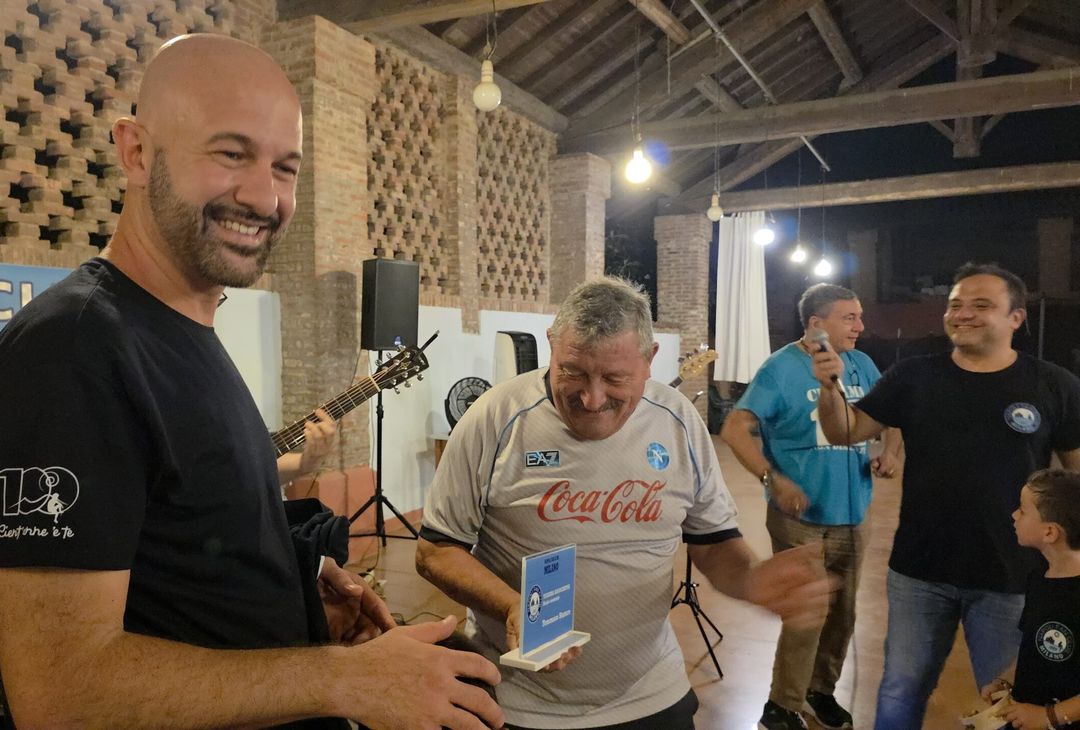 Festa di fine anno per il Napoli Fan Club Milano: presenti tre ospiti speciali! – LE FOTO - immagine 6