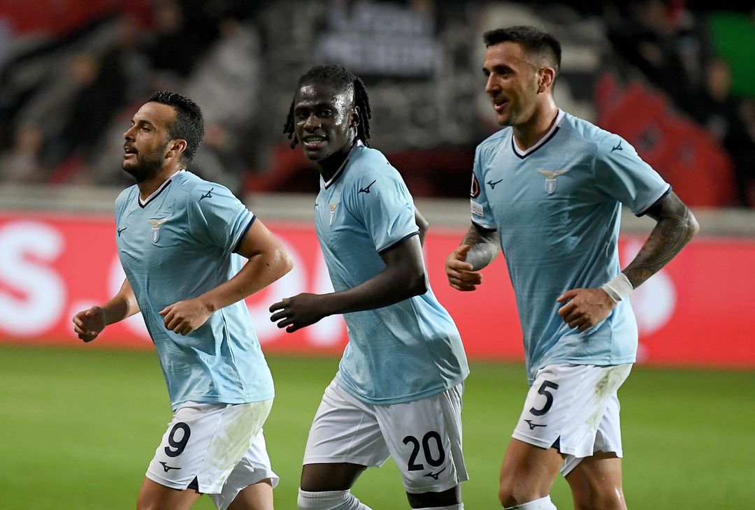 Pedro, Vecino e Tchaouna