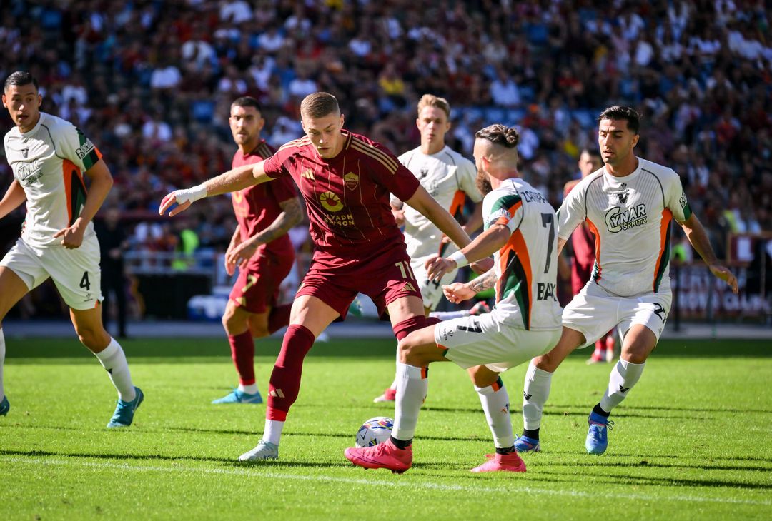 Roma-Venezia 2-1 – FOTO GALLERY - immagine 77