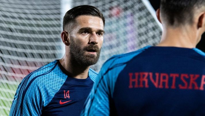 Ritiro Croazia: cori contro Livaja, lui affronta i tifosi - immagine 1