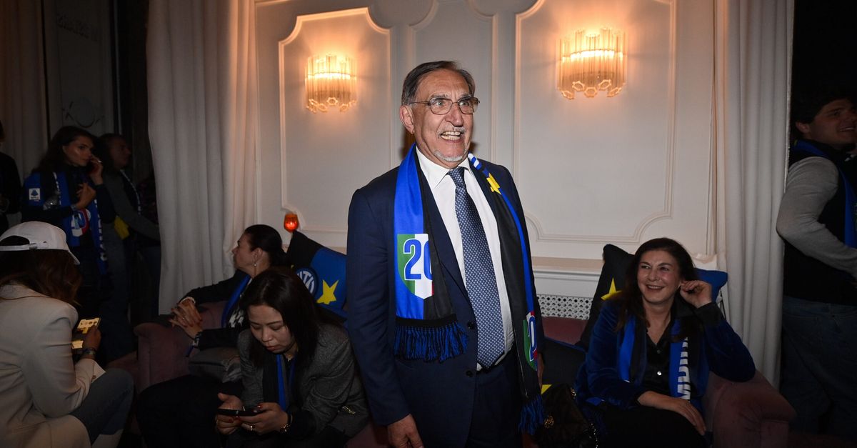 La Russa contro Gattuso: “Non si può dire ‘vergogna’ a un tifoso che fischia” La Russa contro Gattuso: “Non si può dire ‘vergogna’ a un tifoso che fischia”