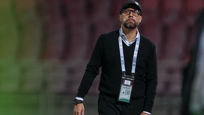 MECCA, SAUDI ARABIA - DECEMBER 23: Igor Jovicevic coach of Al Reed looks on during the Saudi Pro League match between Al-Ittihad and Al-Raed at King Abdul Aziz Stadium on December 23, 2023 in Mecca, Saudi Arabia. (Photo by Yasser Bakhsh/Getty Images) Igor Jovicevic