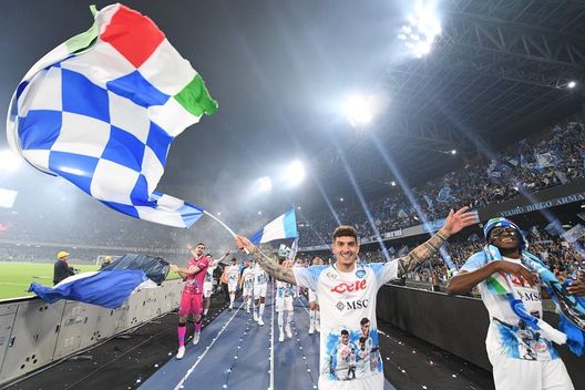 FOTO Di Lorenzo saluta i tifosi: “Ora un po’ meritato riposo, ci vediamo a Dimaro”- immagine 2