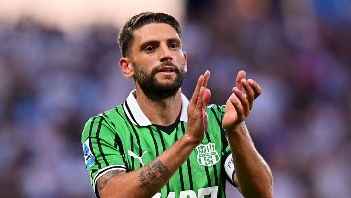 SASSUOLO, ITALY - SEPTEMBER 14: Domenico Berardi of US Sassuolo during the Serie A match between US Sassuolo Calcio and SS Lazio at Mapei Stadium Citta del Tricolore on September 14, 2025 in Sassuolo, Italy. (Photo by Alessandro Sabattini/Getty Images) Ds Sassuolo: “Berardi qui a vita? Rispondo così! Pinamonti, Idzes, Muharemovic e qui c’è un campione” - immagine 1