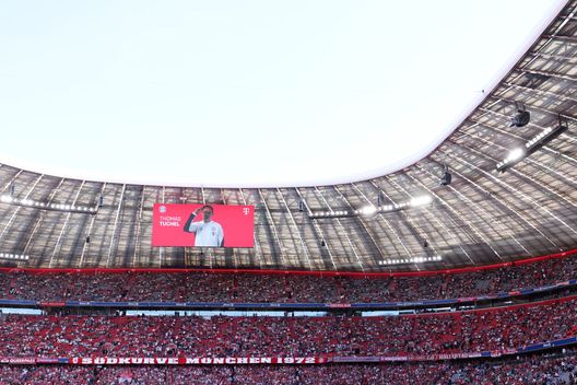 Bayern Monaco, i tifosi contestano la nuova maglia: “Basta esperimenti”- immagine 4