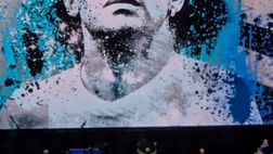 Oasis, tributo da brividi per Maradona: al Monumental si canta “Live Forever”!