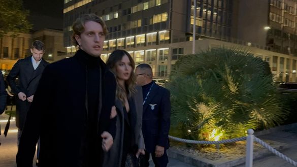 RIVIVI IL LIVE NATALE 2026 | La Lazio festeggia il periodo natalizio: gli auguri biancocelesti – FT & VD- immagine 6