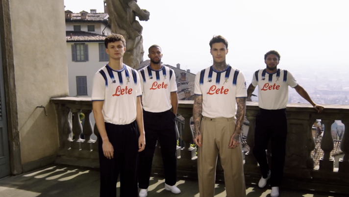 Inter, un indizio di mercato da Bergamo? Lookman assente nella presentazione delle maglie - immagine 1