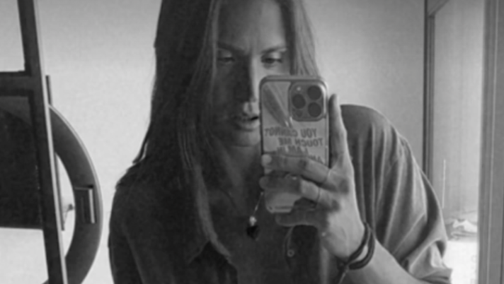 Carolina Marcialis, selfie piccante allo specchio. Lady Cassano stupisce tutti con suo fisico Carolina Marcialis, selfie piccante allo specchio. Lady Cassano stupisce tutti con suo fisico - immagine 1