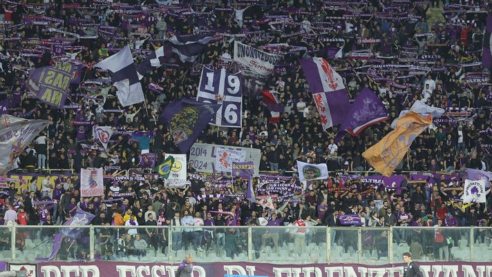 La Fiesole: “Giovedì spingiamoli insieme ad Atene”. Sciarpe in vendita a 5€ - immagine 1