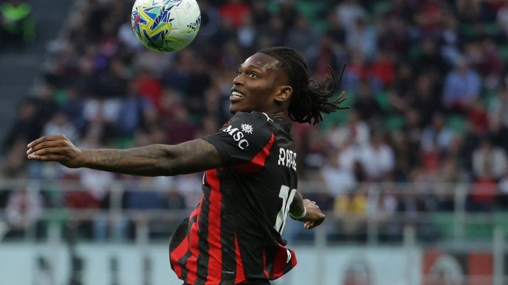 Ravezzani: 'Leao discontinuo e irritante. Milan problema enorme in attacco, ma l'aria di crisi stupisce'