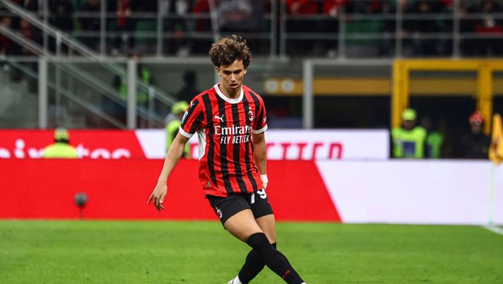 Joao Felix AC Milan Milan-Fiorentina 2-2 Serie A 2024-2025