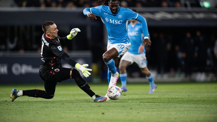 BOLOGNA, ITALY - APRIL 07: SSC Napoli player Andre Zambo Anguissa scores his goal during the Serie A match between Bologna and Napoli at Renato Dall’AraStadium on April 07, 2025 in Bologna, Italy. (Photo by SSC Napoli/Getty Images) Bologna, occhio al primo quarto d’ora del Napoli. Una vittoria rossoblù manca dal 2019- immagine 1