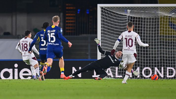 Verona-Torino 0-1 al 45′: Simeone non spreca il regalo e firma il vantaggio - immagine 1