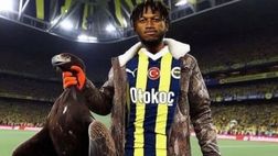 Il Fenerbahce vince due derby in uno: batte il Besiktas e appaia il Galatasaray in testa
