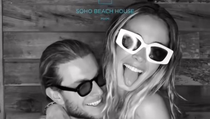 FOTO / Diletta Leotta pubblica gli scatti più teneri e intimi con Loris Karius: “Due anni di noi”- immagine 2