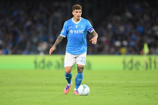 NAPLES, ITALY - OCTOBER 25: Giovanni Di Lorenzo of Napoli in action during the Serie A match between SSC Napoli and FC Internazionale at Stadio Diego Armando Maradona on October 25, 2025 in Naples, Italy. (Photo by SSC NAPOLI/SSC NAPOLI via Getty Images)
