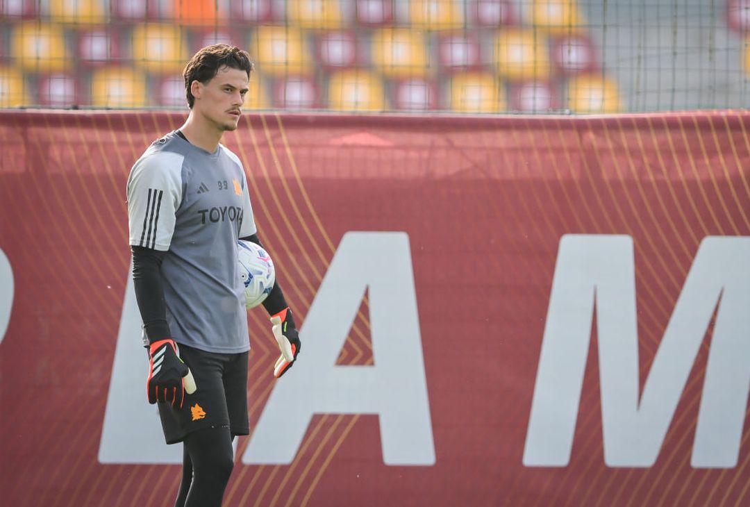 Roma, la rifinitura prima della sfida al Genoa – FOTO GALLERY - immagine 20