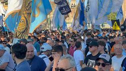 VIDEO – In mezzo ai Laziali, le immagini nel cuore del corteo