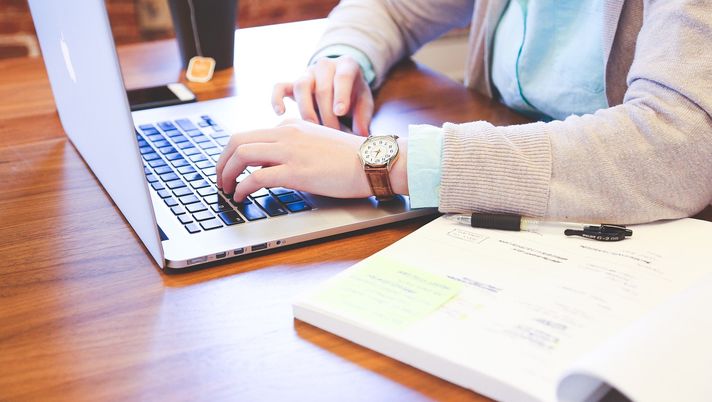 Scegliere tra due offerte di lavoro: consigli per risolvere i dubbi - immagine 1