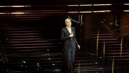 Laura, Malika, Elettra: la prima serata di Sanremo è femmina e rossonera