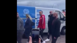 VIDEO / “Dalla Juve alla Longobarda”: tifoso del Napoli stuzzica Bonucci e lui…