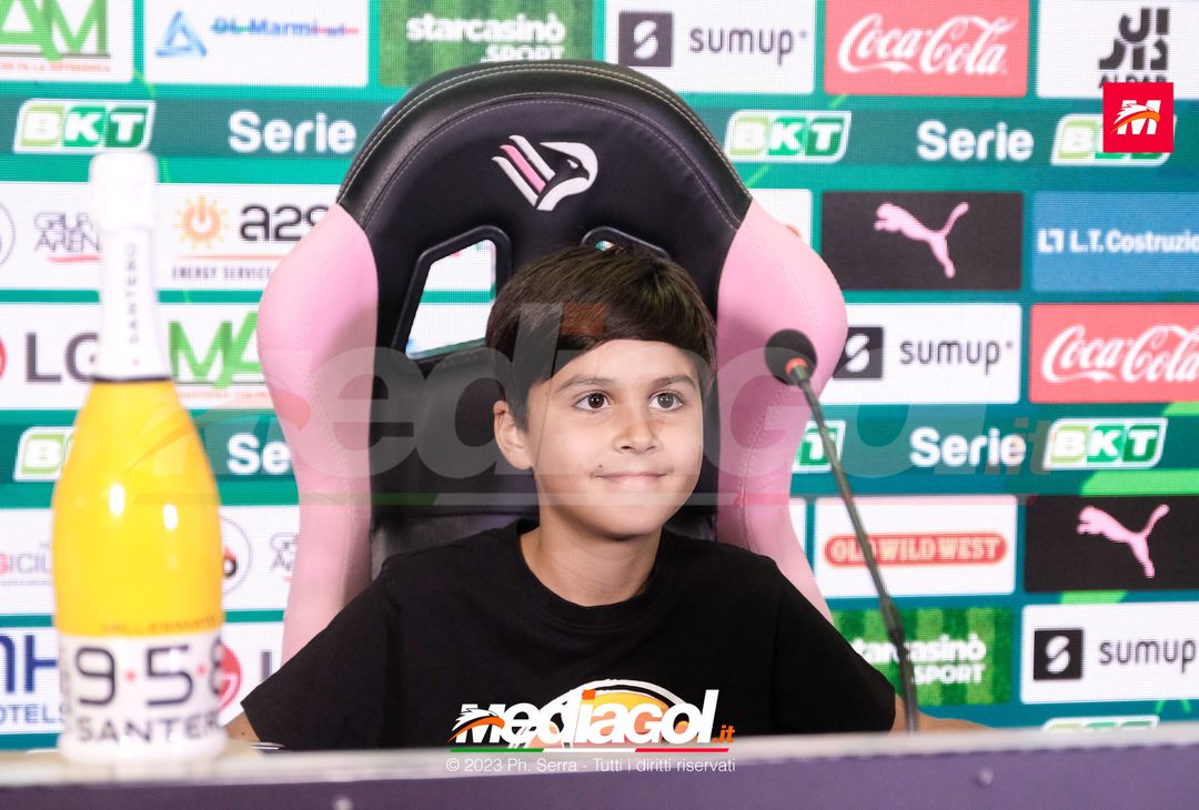 FOTO PALERMO, i tifosi rosanero in tour allo stadio ‘Renzo Barbera’ (GALLERY) - immagine 66