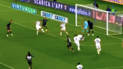 VIDEO Lazio-Napoli 1-2, l’autogol rocambolesco di Marusic beffa i biancocelesti