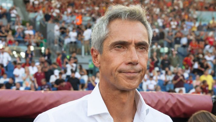ROME, ITALY - AUGUST 20: US Salernitana coach Paulo Sousa during the Serie A TIM match between AS Roma and US Salernitana at Stadio Olimpico on August 20, 2023 in Rome, Italy. (Photo by Fabio Rossi/AS Roma via Getty Images) Sousa esalta Chiesa: “Gli voglio bene, ho creduto in lui. A Liverpool farà bene” - immagine 1