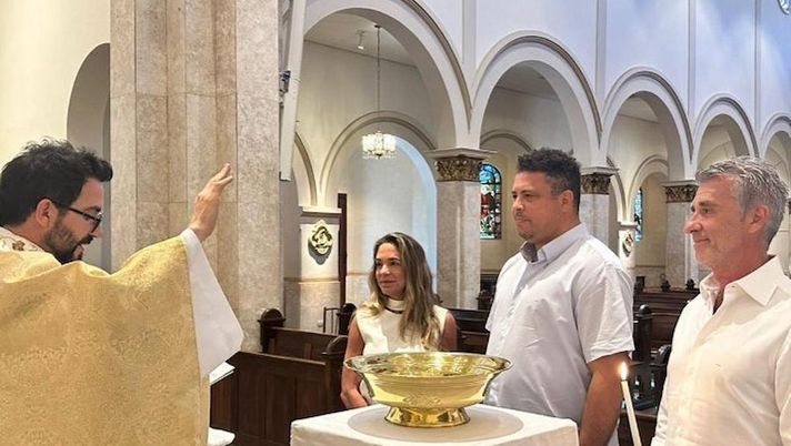 Ex Inter, Ronaldo battezzato a 46 anni: “Per me giorno speciale” - immagine 1