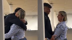 Alisson Santos star contro il Torino: il tenero abbraccio con la madre nel post gara