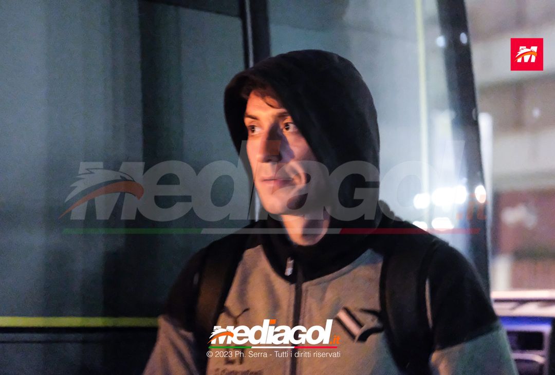 FOTO PALERMO: i giocatori rosanero si radunano al parcheggio dell’ippodromo (GALLERY) - immagine 10