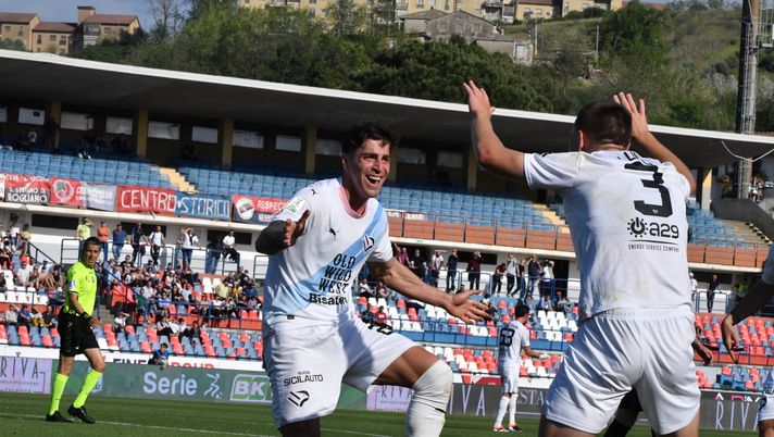 SONDAGGIO: vota il MIGLIORE in campo di Cosenza-Palermo 1-1 SONDAGGIO: vota il MIGLIORE in campo di Cosenza-Palermo 1-1 - immagine 1