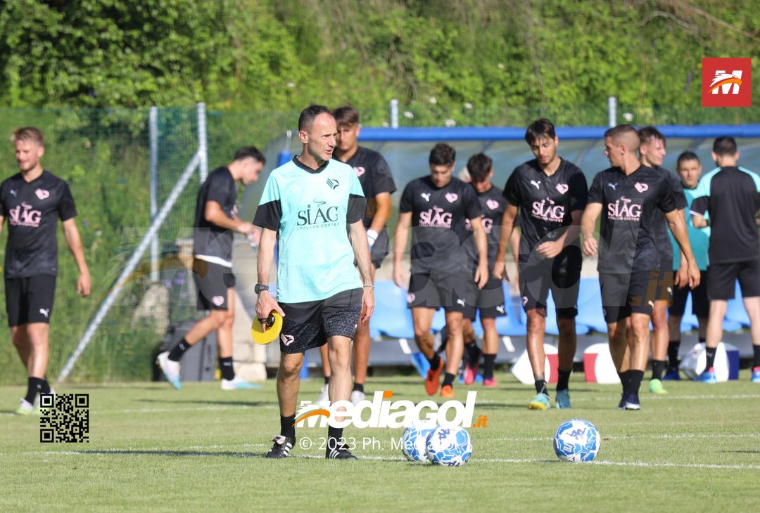 FOTO Ritiro Palermo: il primo allenamento di Brunori e compagni a Ronzone (Gallery) - immagine 37