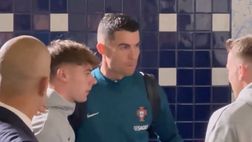 VIDEO – Zalewski perde 5-1 ma non resiste: si mette ‘in fila’ per la foto con Ronaldo