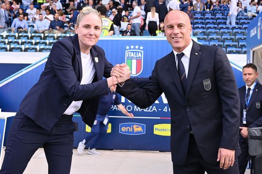 Ferrara, Italia - 4 giugno 2025: Gemma Grainger ed Andrea Soncin, rispettivamente ct della Norvegia e dell'Italia. (Foto di Alessandro Sabattini/Getty Images) Norvegia-Italia, dove vedere i quarti di finale in tv e streaming live- immagine 4
