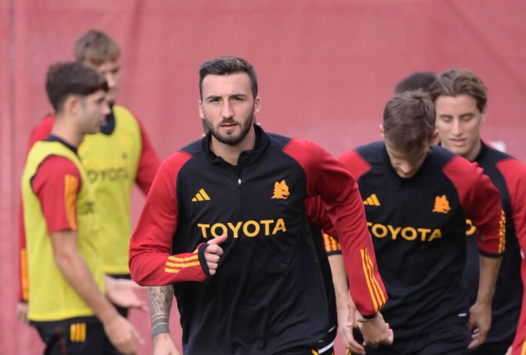 Roma, seduta con vista sul Lecce: in gruppo Dybala e Renato Sanches – FOTO GALLERY - immagine 41