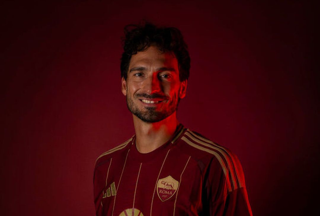 Roma, le prime immagini di Hummels con la maglia giallorossa – FOTO GALLERY - immagine 15