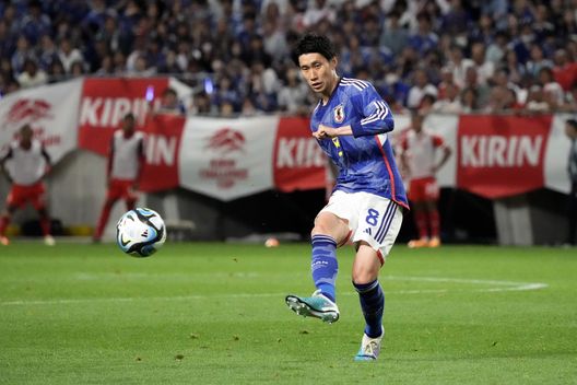 Repubblica – Inter, contatti già avviati per Kamada: vuole 5 mln- immagine 2